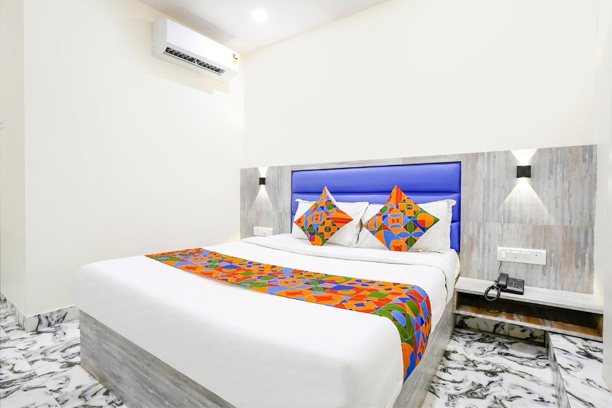 Fabexpress Good Luck Residency - Nr Nesco Exhibition Center Hotel Mumbai Exterior photo